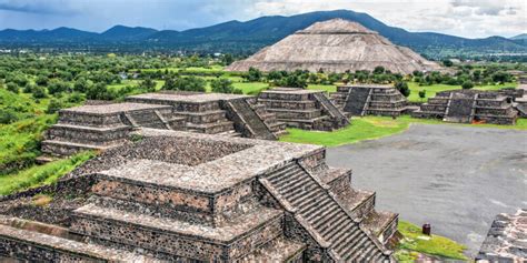 A Rebelião de Teotihuacan: Ascensão e Queda do Império Mesoamericano durante a Era Clássica